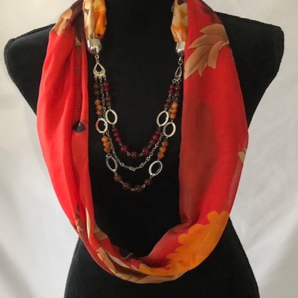 WOMEN'S BEADED INFINITY SCARF/EARRING SET
